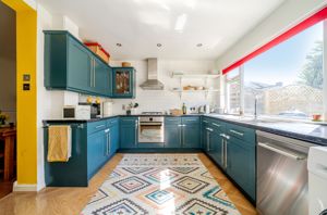 Kitchen- click for photo gallery